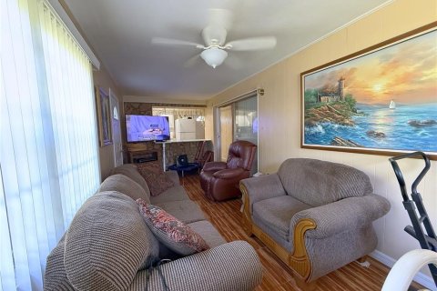 Casa en venta en Orlando, Florida, 3 dormitorios, 125.42 m2 № 2369336 - foto 11