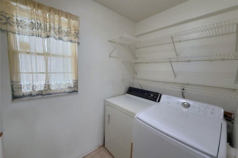 Casa en venta en Orlando, Florida, 3 dormitorios, 125.42 m2 № 2369336 - foto 20