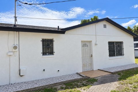 Casa en venta en Orlando, Florida, 3 dormitorios, 125.42 m2 № 2369336 - foto 23