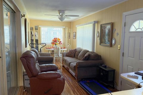 Casa en venta en Orlando, Florida, 3 dormitorios, 125.42 m2 № 2369336 - foto 8