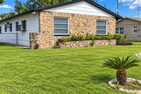 Casa en venta en Orlando, Florida, 3 dormitorios, 125.42 m2 № 2369336 - foto 2