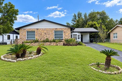 Casa en Orlando, Florida 3 dormitorios, 125.42 m2 № 2369336