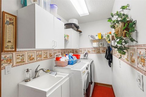 Casa en venta en Deltona, Florida, 3 dormitorios, 148.55 m2 № 1848052 - foto 20
