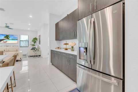 House in Parkland, Florida 5 bedrooms, 367.8 sq.m. № 2058283 - photo 7