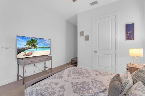 House in Parkland, Florida 5 bedrooms, 367.8 sq.m. № 2058283 - photo 23