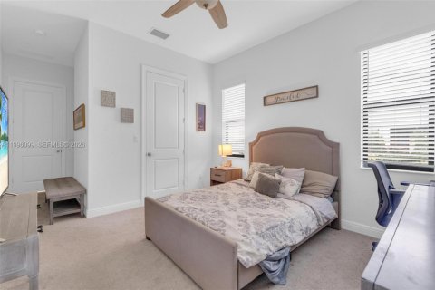 House in Parkland, Florida 5 bedrooms, 367.8 sq.m. № 2058283 - photo 22