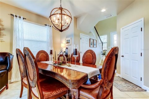 Townhouse in Wesley Chapel, Florida 3 bedrooms, 191.01 sq.m. № 1853686 - photo 4