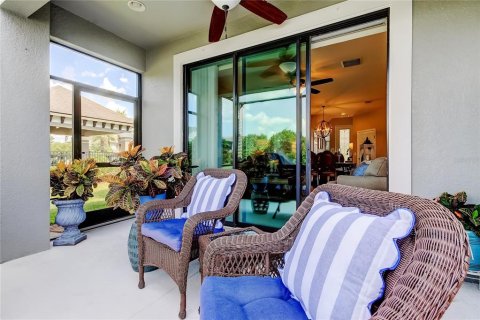 Townhouse in Wesley Chapel, Florida 3 bedrooms, 191.01 sq.m. № 1853686 - photo 15