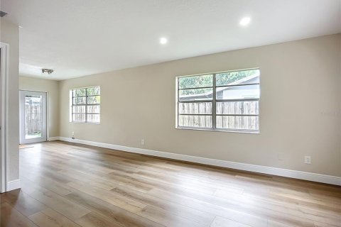 Villa ou maison à vendre à Bradenton, Floride: 4 chambres, 116.87 m2 № 1806859 - photo 11