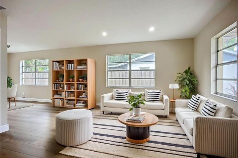 Villa ou maison à vendre à Bradenton, Floride: 4 chambres, 116.87 m2 № 1806859 - photo 10