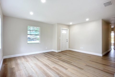 Villa ou maison à vendre à Bradenton, Floride: 4 chambres, 116.87 m2 № 1806859 - photo 8