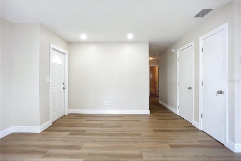 Villa ou maison à vendre à Bradenton, Floride: 4 chambres, 116.87 m2 № 1806859 - photo 6