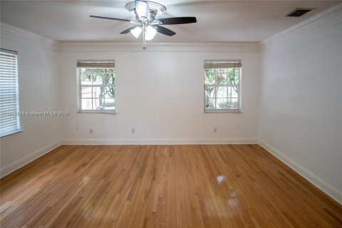 Снять в аренду виллу или дом в Майами, Флорида 3 спальни, 182.83м2, № 1971555 - фото 10