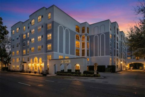 Copropriété à vendre à Orlando, Floride: 2 chambres, 103.59 m2 № 2108125 - photo 3