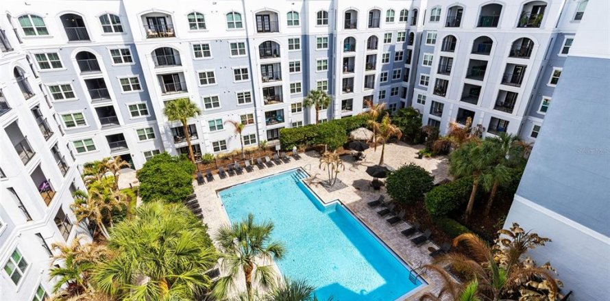 Condo à Orlando, Floride, 2 chambres  № 2108125