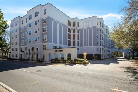 Copropriété à vendre à Orlando, Floride: 2 chambres, 103.59 m2 № 2108125 - photo 2