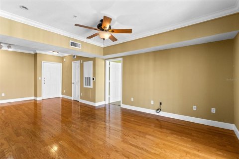 Copropriété à vendre à Orlando, Floride: 2 chambres, 103.59 m2 № 2108125 - photo 12