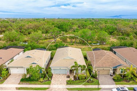 Casa en venta en Sarasota, Florida, 2 dormitorios, 213.49 m2 № 2206033 - foto 3