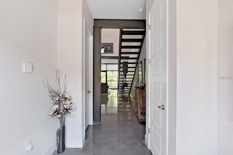 Снять в аренду таунхаус в Тампа, Флорида 5 комнат, 149.85м2, № 2096423 - фото 4