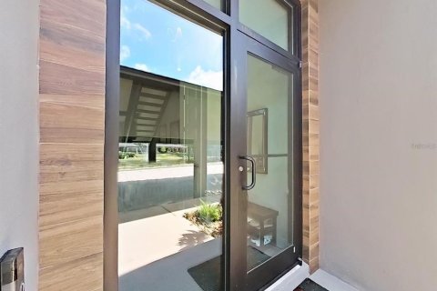 Снять в аренду таунхаус в Тампа, Флорида 5 комнат, 149.85м2, № 2096423 - фото 3