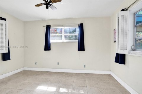 Casa en venta en North Miami Beach, Florida, 3 dormitorios, 176.51 m2 № 2011307 - foto 22