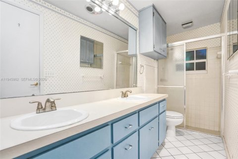 Casa en venta en North Miami Beach, Florida, 3 dormitorios, 176.51 m2 № 2011307 - foto 20