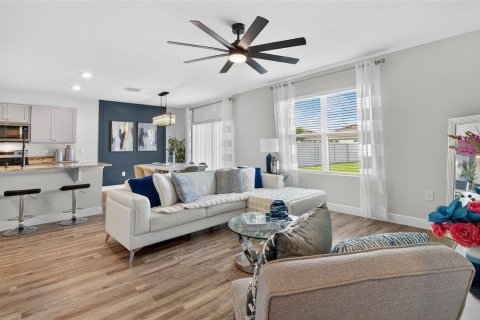 Villa ou maison à vendre à New Smyrna Beach, Floride: 5 chambres, 248.42 m2 № 1805585 - photo 18