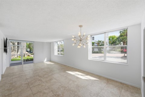 Condominio en venta en Boynton Beach, Florida, 2 dormitorios, 89.46 m2 № 2070787 - foto 24