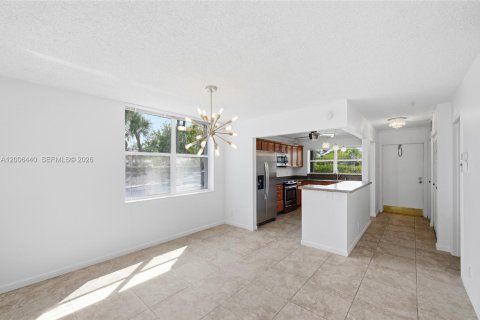 Condominio en venta en Boynton Beach, Florida, 2 dormitorios, 89.46 m2 № 2070787 - foto 3