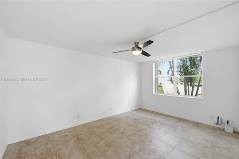 Condominio en venta en Boynton Beach, Florida, 2 dormitorios, 89.46 m2 № 2070787 - foto 16