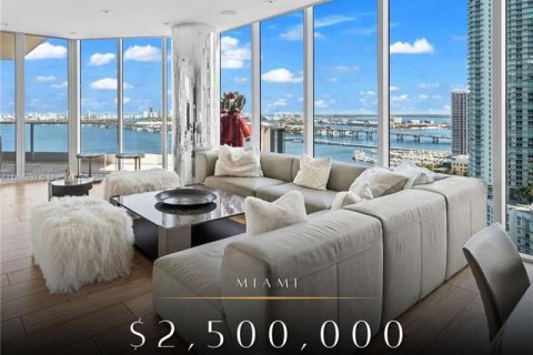 Condo à Miami, Floride, 3 chambres  № 2079599
