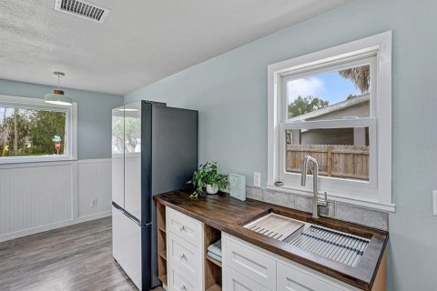 Casa en venta en New Port Richey, Florida, 3 dormitorios, 107.02 m2 № 2236470 - foto 8