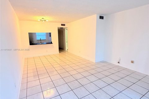 Appartement à louer à Pembroke Pines, Floride: 2 chambres, 74.88 m2 № 2046137 - photo 10