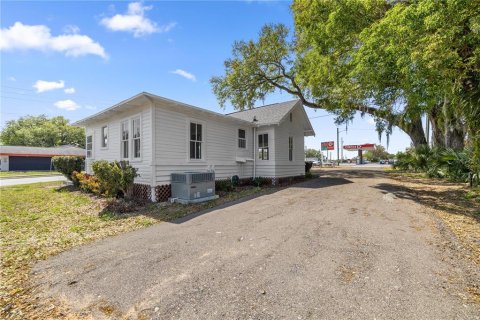 Commercial property in Fruitland Park, Florida 102.19 sq.m. № 2378332 - photo 5