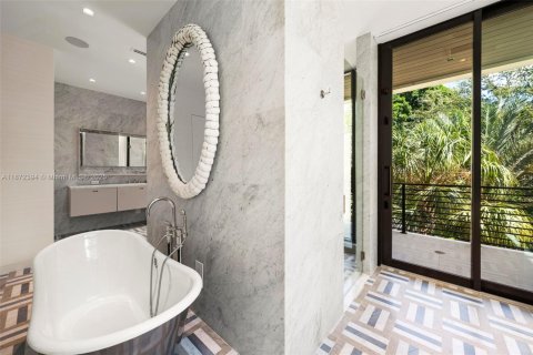 Casa en venta en Coral Gables, Florida, 7 dormitorios № 1982569 - foto 24