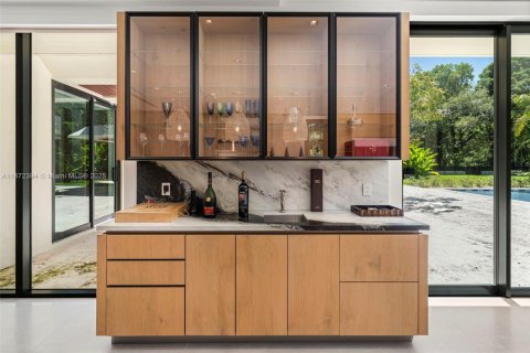 Casa en venta en Coral Gables, Florida, 7 dormitorios № 1982569 - foto 15