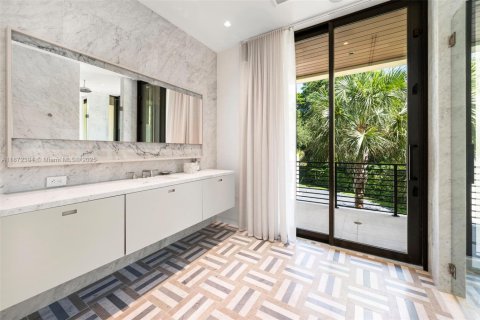 Casa en venta en Coral Gables, Florida, 7 dormitorios № 1982569 - foto 25
