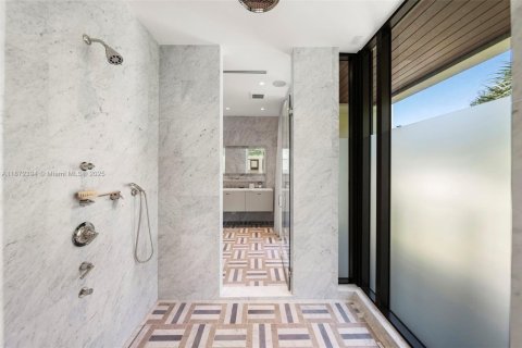 Casa en venta en Coral Gables, Florida, 7 dormitorios № 1982569 - foto 26