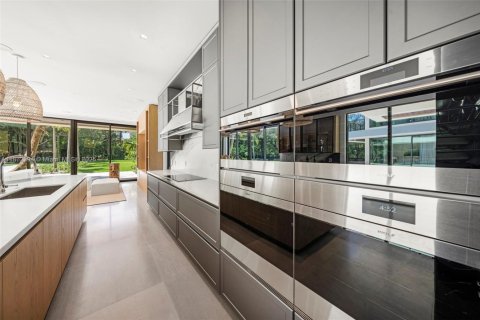 Casa en venta en Coral Gables, Florida, 7 dormitorios № 1982569 - foto 13