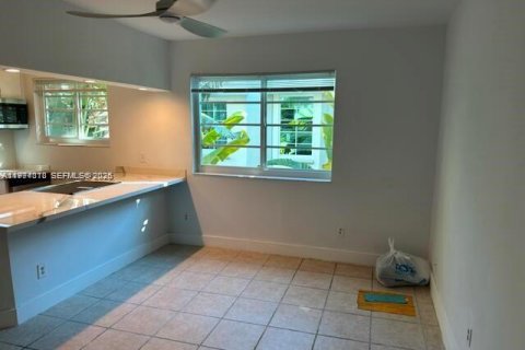 Copropriété à vendre à Miami Beach, Floride: 41.81 m2 № 2033694 - photo 8