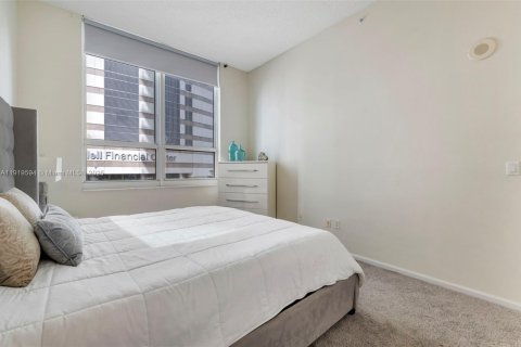 Condo in Miami, Florida, 2 bedrooms  № 1974696 - photo 23