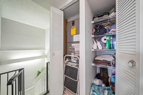 Touwnhouse à vendre à West Palm Beach, Floride: 2 chambres, 113.15 m2 № 2426213 - photo 28