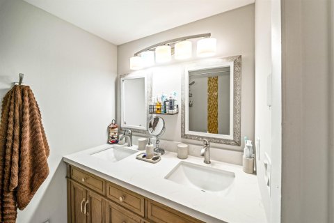 Touwnhouse à vendre à West Palm Beach, Floride: 2 chambres, 113.15 m2 № 2426213 - photo 24