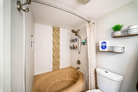 Touwnhouse à vendre à West Palm Beach, Floride: 2 chambres, 113.15 m2 № 2426213 - photo 23