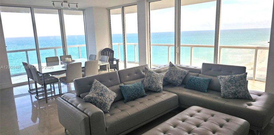 Condominio en Miami Beach, Florida, 3 dormitorios  № 2170253