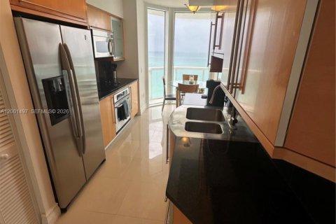 Condominio en alquiler en Miami Beach, Florida, 3 dormitorios, 163.6 m2 № 2170253 - foto 6