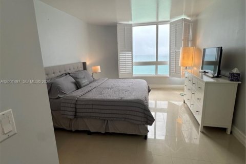 Condominio en alquiler en Miami Beach, Florida, 3 dormitorios, 163.6 m2 № 2170253 - foto 8
