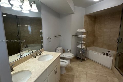 Condominio en alquiler en Miami Beach, Florida, 3 dormitorios, 163.6 m2 № 2170253 - foto 10