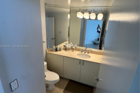Condominio en alquiler en Miami Beach, Florida, 3 dormitorios, 163.6 m2 № 2170253 - foto 16