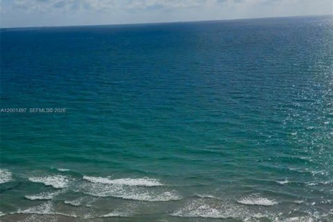 Condominio en alquiler en Miami Beach, Florida, 3 dormitorios, 163.6 m2 № 2170253 - foto 21